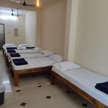 Nest Inn Service Rooms Chikmagalūr Dış mekan fotoğraf