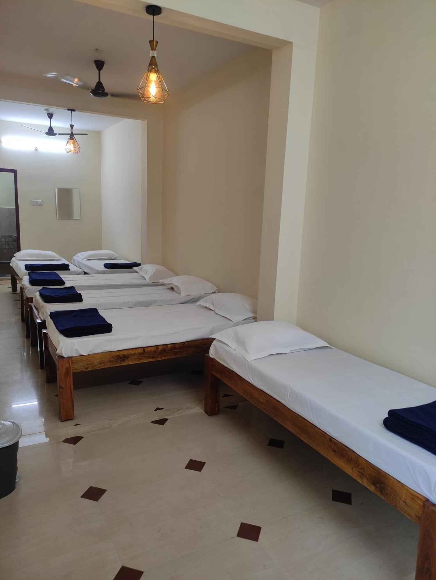 Nest Inn Service Rooms Chikmagalūr Dış mekan fotoğraf